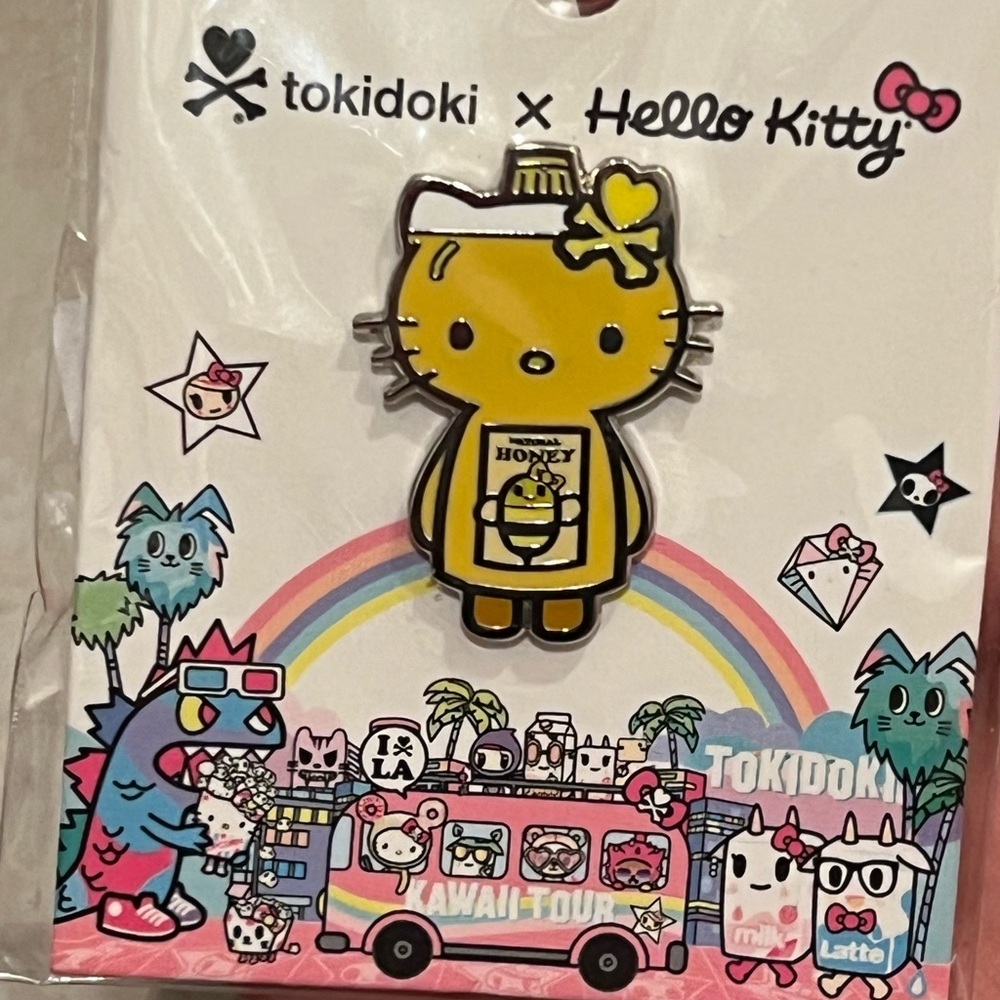 NEW Hello Kitty x Tokidoki Keychain